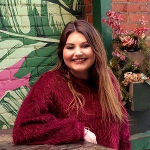 Meet your Posher, Briana